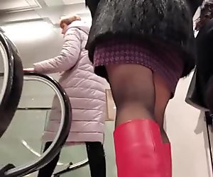Sexy legs boots panthyose milf